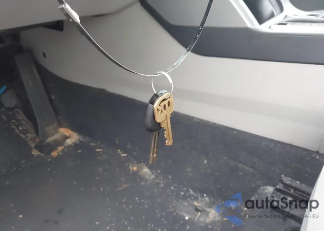 5NPE24AF0FH060821: 44594064