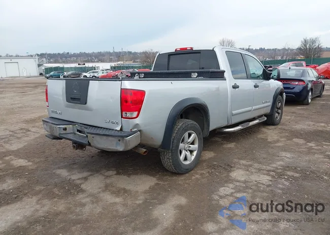 1N6AA0FC0BN300093: 44593085