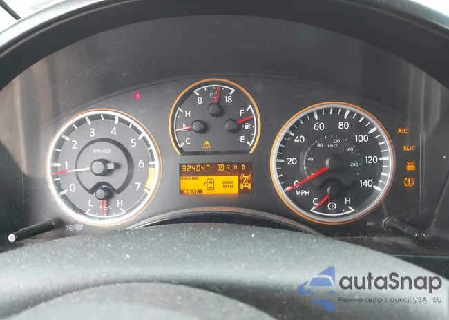 1N6AA0FC0BN300093: 44593085