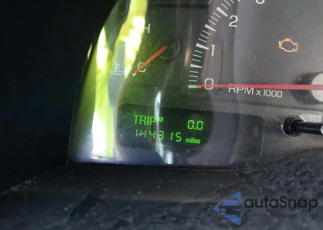 1LNHM87A52Y676271: 44593169