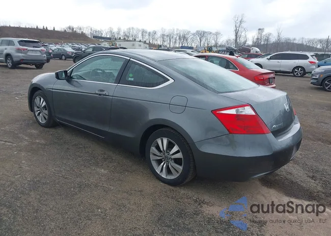 1HGCS12748A027619: 44593223