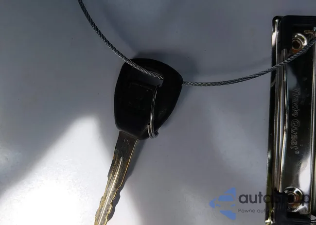 2HGES25832H557673: 44593248