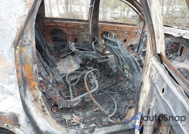 1GKLVMED4AJ176860: 44593267