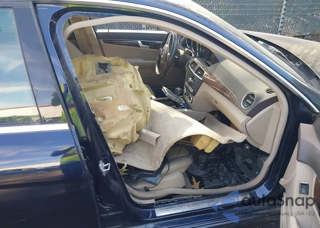 WDDGF8AB9DA768741: 44593387