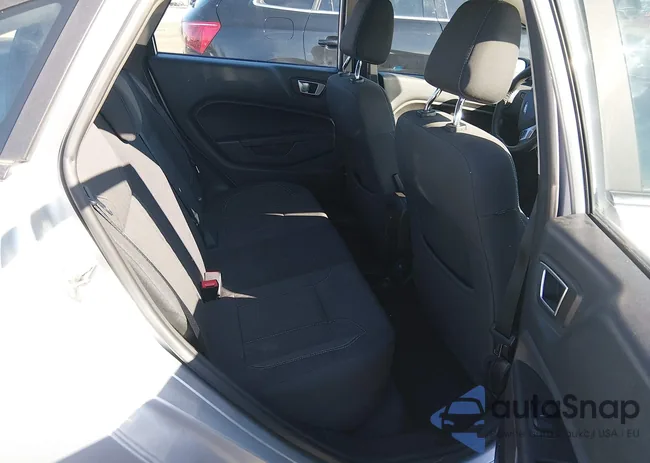 3FADP4BJ9GM207929: 44594618