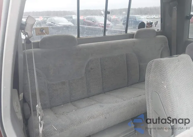 1GCEK19R9WE147226: 44594698