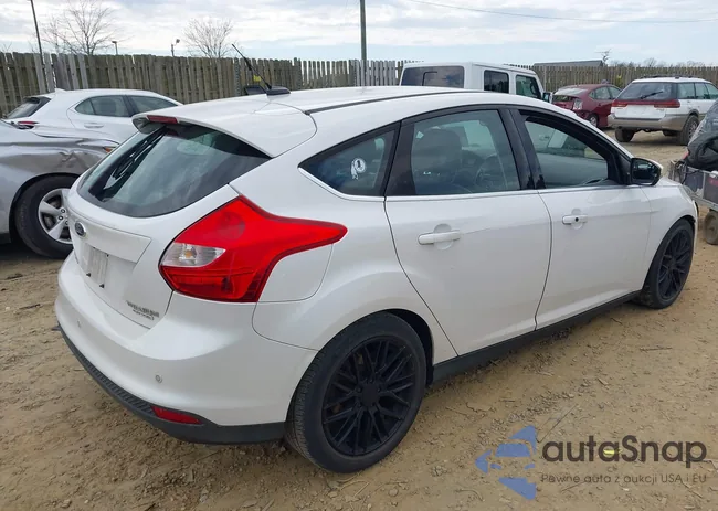 1FADP3N23EL204568: 44594734