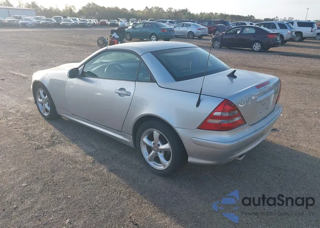 WDBKK65F71F210921: 44594965