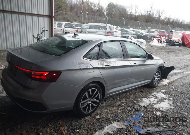 3VW7X7BU2SM037034: 44595514