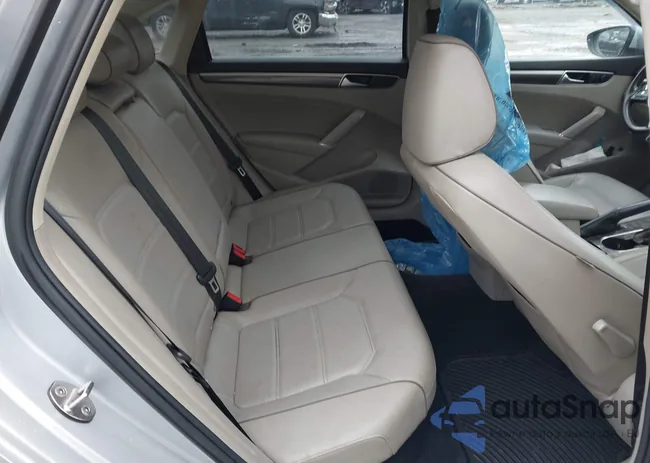 1VWBA7A32JC038351: 44595682