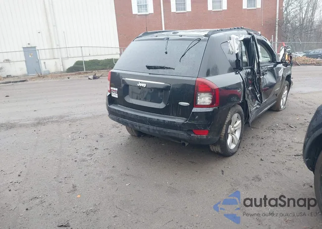 1C4NJDEB7HD210183: 44595784