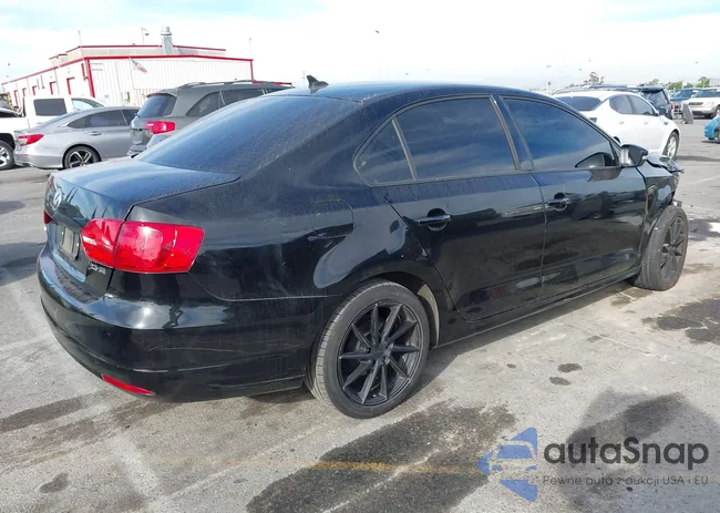 3VWDZ7AJ3BM335905: 44595795