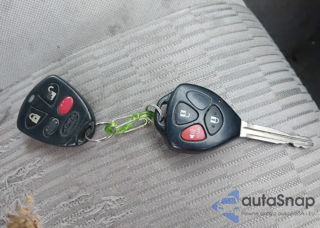 2T3BF4DV8BW100737: 44595979