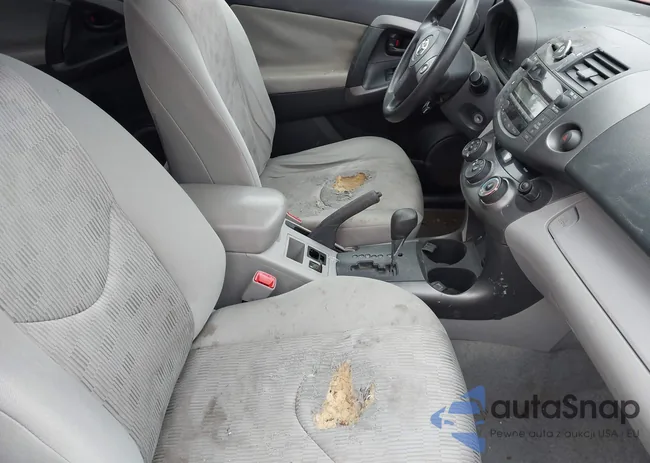 2T3BF4DV8BW100737: 44595979