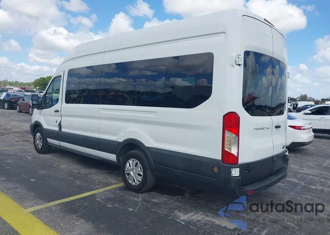 1FTYR3XM2GKA32353: 44595268