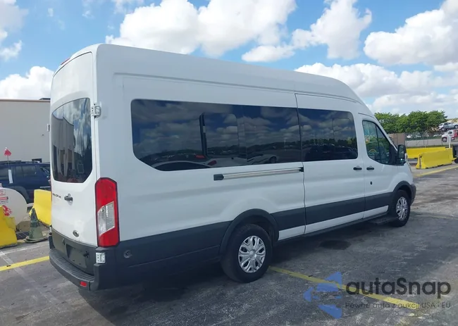 1FTYR3XM2GKA32353: 44595268