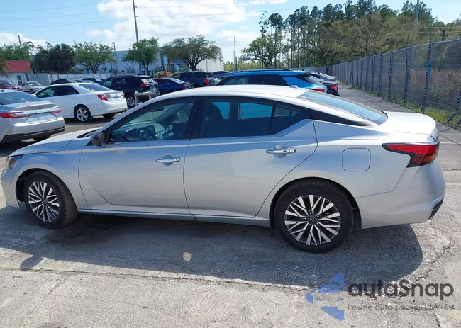 1N4BL4DVXSN402858: 44595341