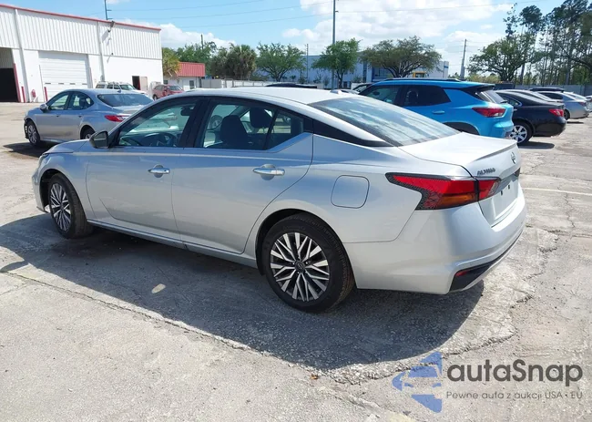 1N4BL4DVXSN402858: 44595341