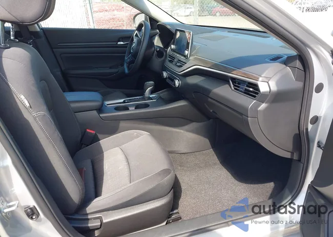 1N4BL4DVXSN402858: 44595341