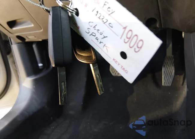 KL8CB6SA4HC728889: 44595353