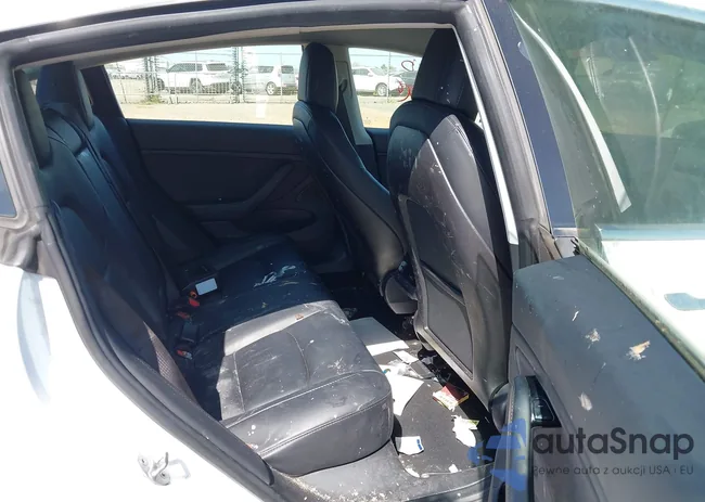 5YJ3E1EB8JF108657: 44596590