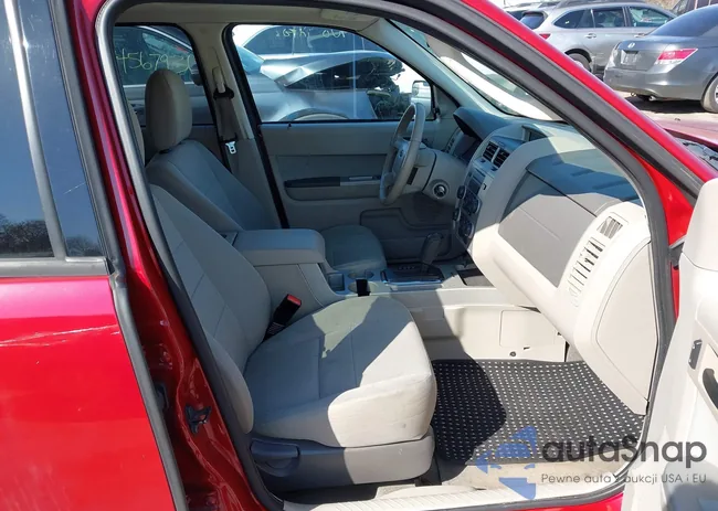 1FMCU0DG4AKB63129: 44596593