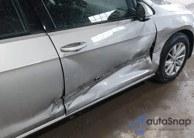 3VW117AU1HM006133: 44597053