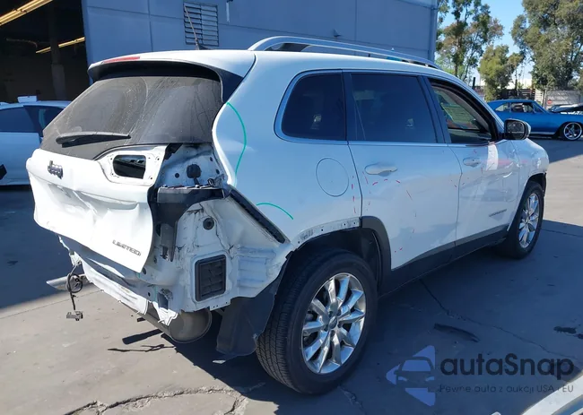 1C4PJLDB7GW233325: 44596105