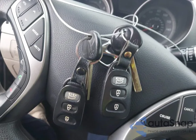 KMHD35LH6GU316542: 44596177