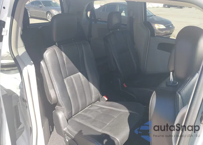 2C4RC1BG2DR690893: 44596337