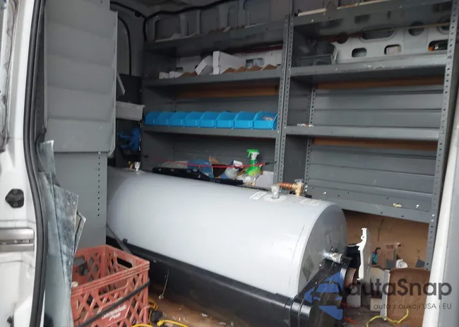 1N6AF0LYXMN810181: 44597563