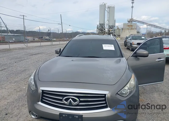 JN8CS1MU2FM381141: 44598010