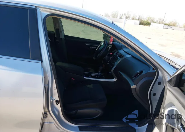 1N4AL3AP4DC279598: 44598027