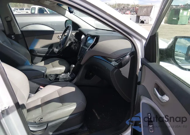 KM8SM4HF3DU015860: 44597122