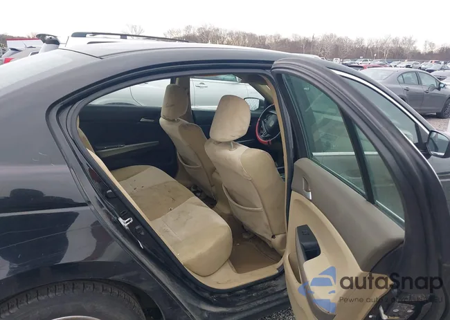 1HGCP2F45AA025018: 44597357