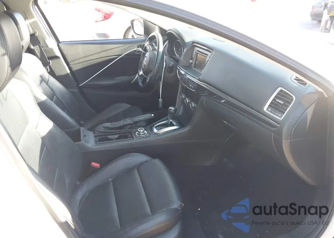 JM1GJ1V68E1115199: 44597363