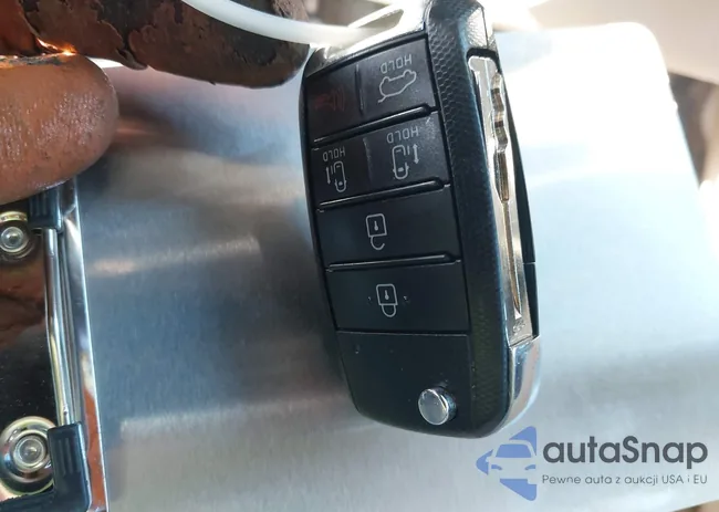 KNDMB5C15H6234429: 44597374