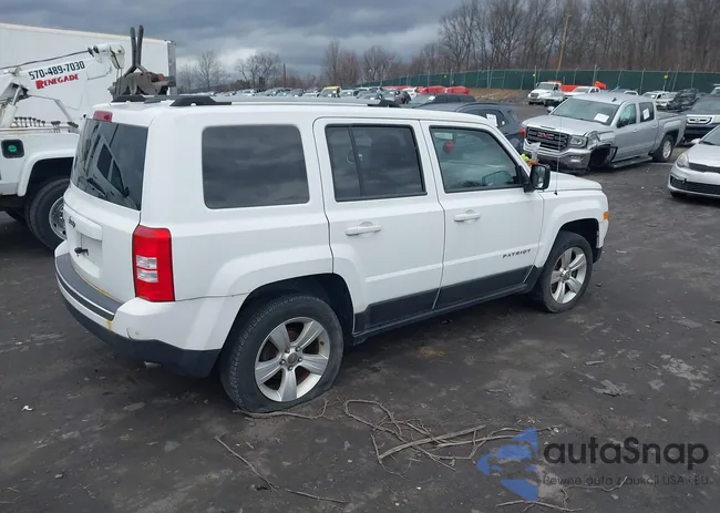 1C4NJRCB4ED684880: 44598687