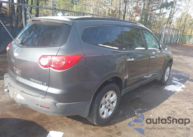 1GNKREEDXBJ158082: 44598165