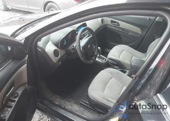 1G1PE5SB9G7102371: 44598399