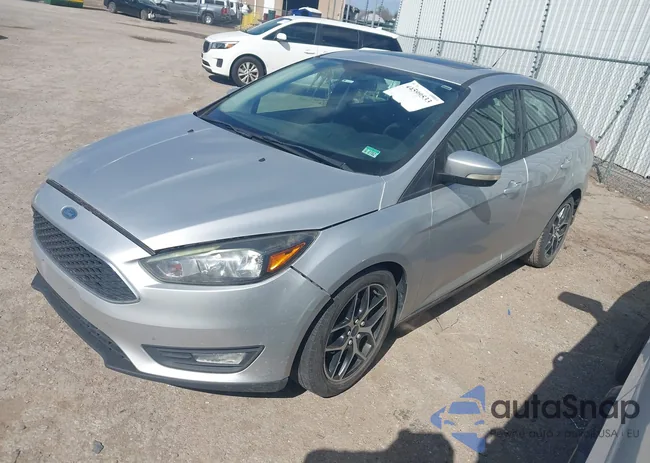 1FADP3H26HL231988: 44599533