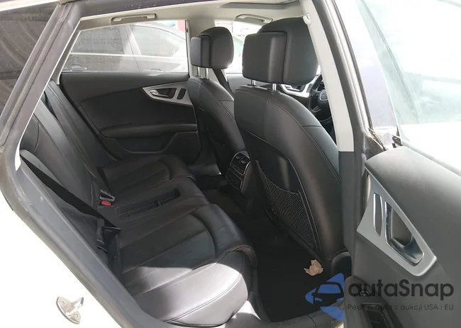 WAUYGAFC6CN036950: 44599696