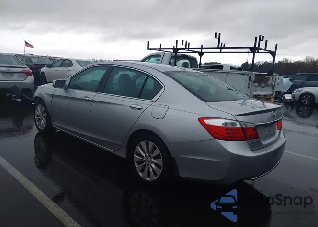 1HGCR2F85EA048379: 44599758