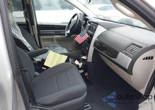 2D4RN5D12AR119896: 44599364