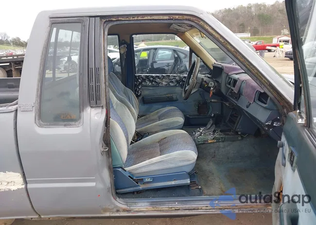 JT4RN56S4F0151608: 44599375