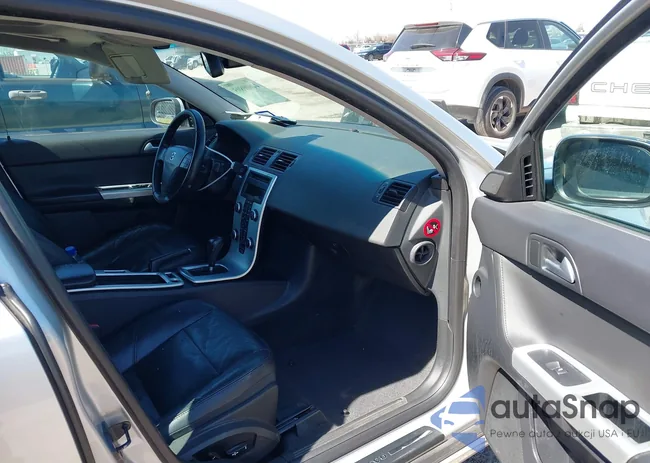 YV1672MS8B2532093: 44600895