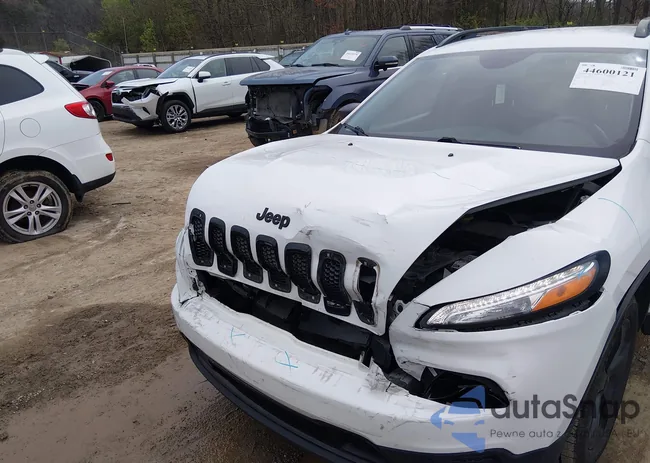 1C4PJLAB2HW662037: 44600121