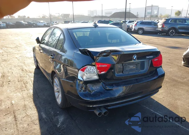 WBAPH5C58BA446967: 44601519