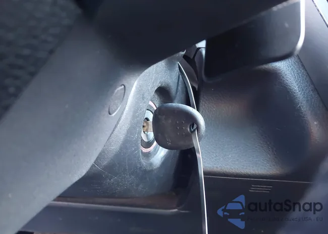 4T1B11HK9JU584096: 44601762