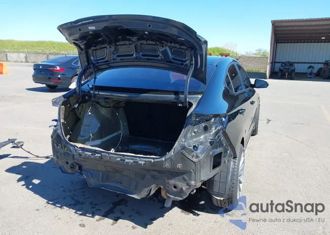 KMHD84LF5LU100735: 44601817